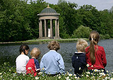 Bild: Kinderf&uuml;hrung im Schlosspark Nymphenburg