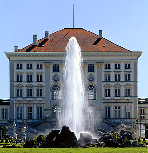 Picture: Fountain in the Large Parterre