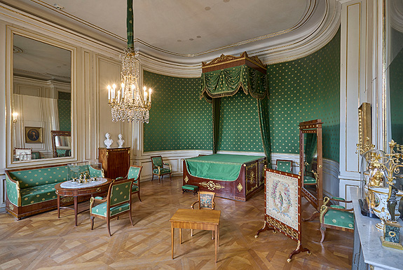 Picture: Queen's bedchamber
